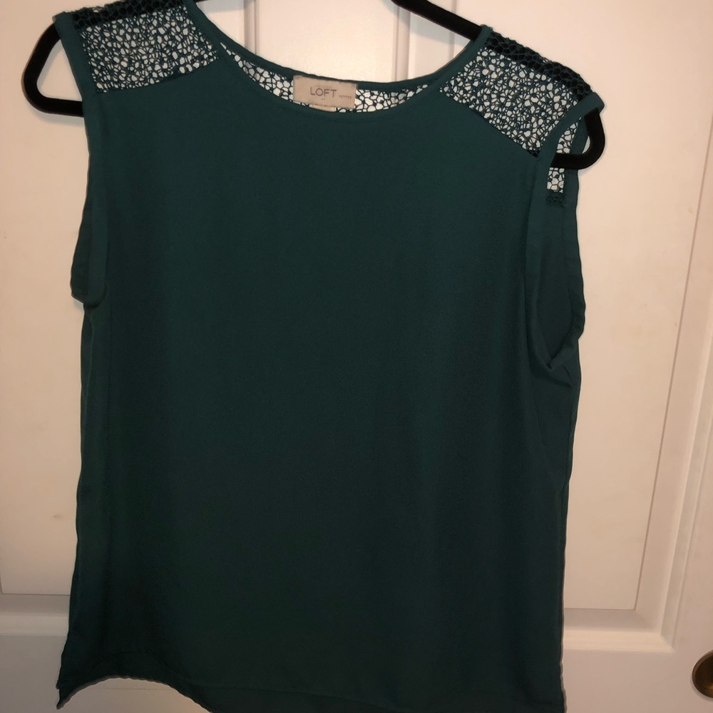 Dark green cap sleeve shirt LOFT